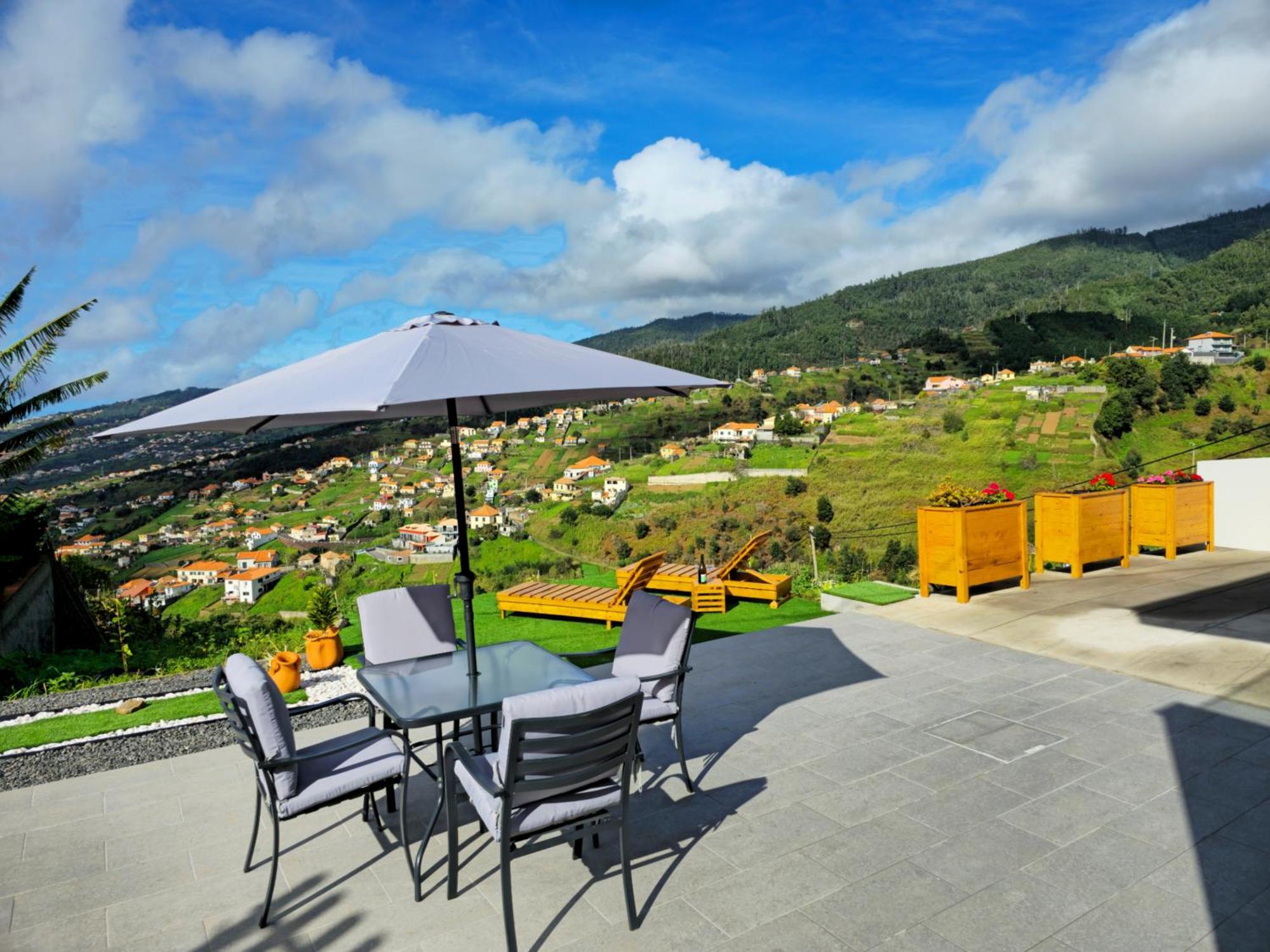 Brand New Private Modern Apartment With Patio And Sea View Calheta  Esterno foto